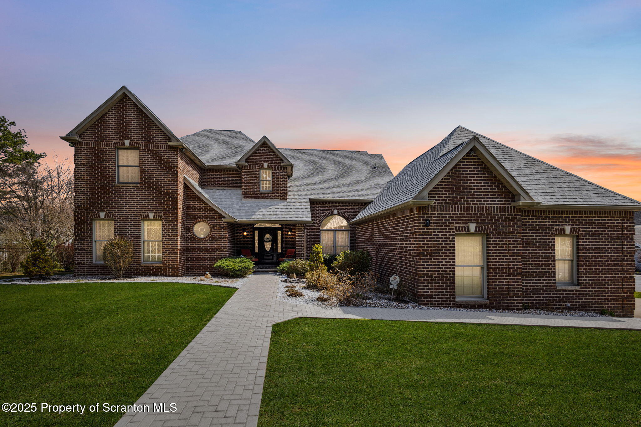 1 Stonehill Road Old Forge, PA 18518 - Photo 7 of 54 Front