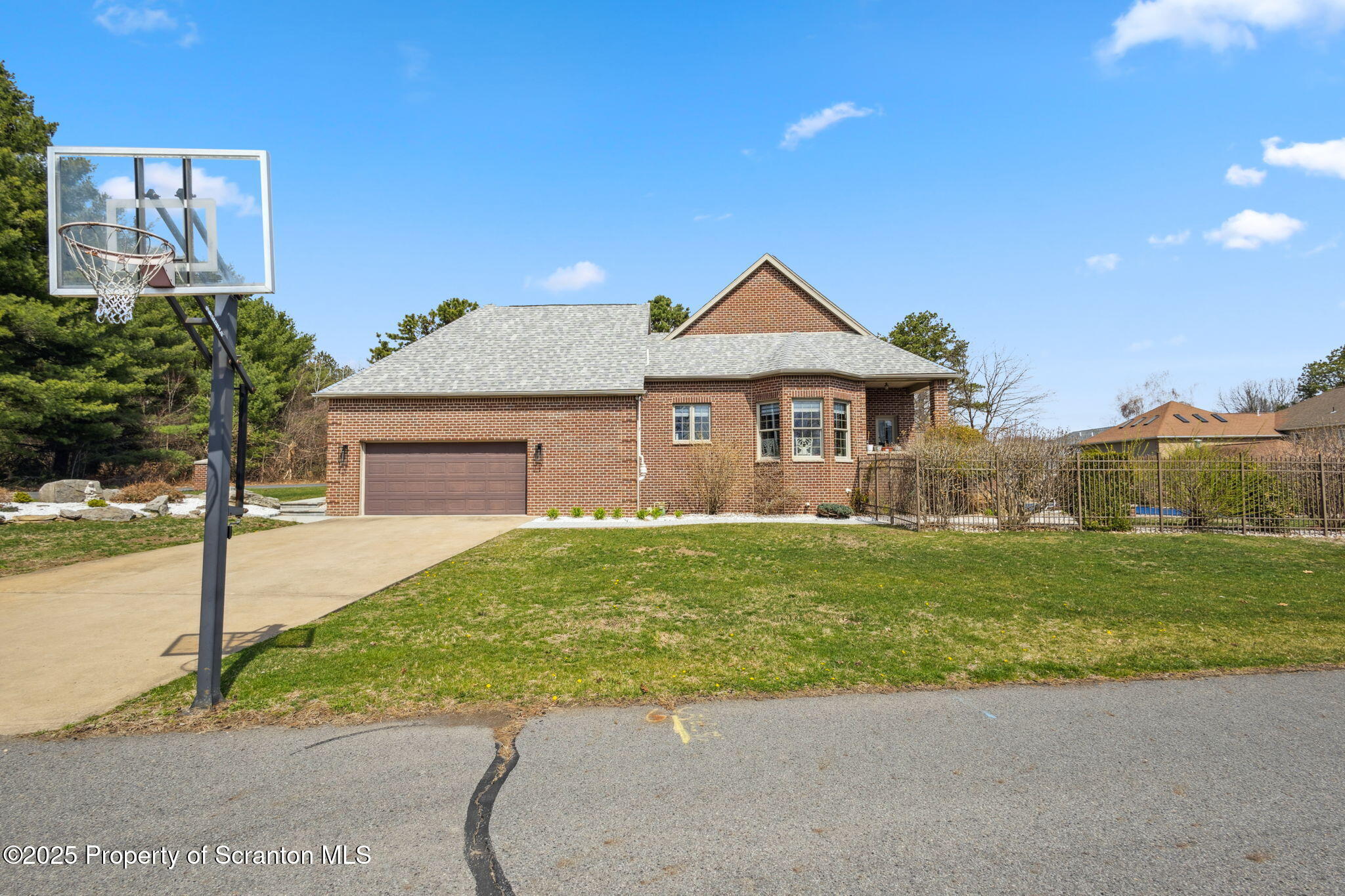 1 Stonehill Road Old Forge, PA 18518 - Photo 10 of 54 Side