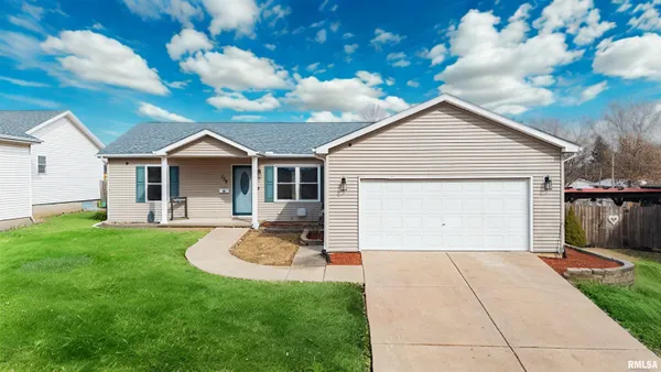 $182,500 | 139 Cahokia Road, Marquette Heights, IL 61554