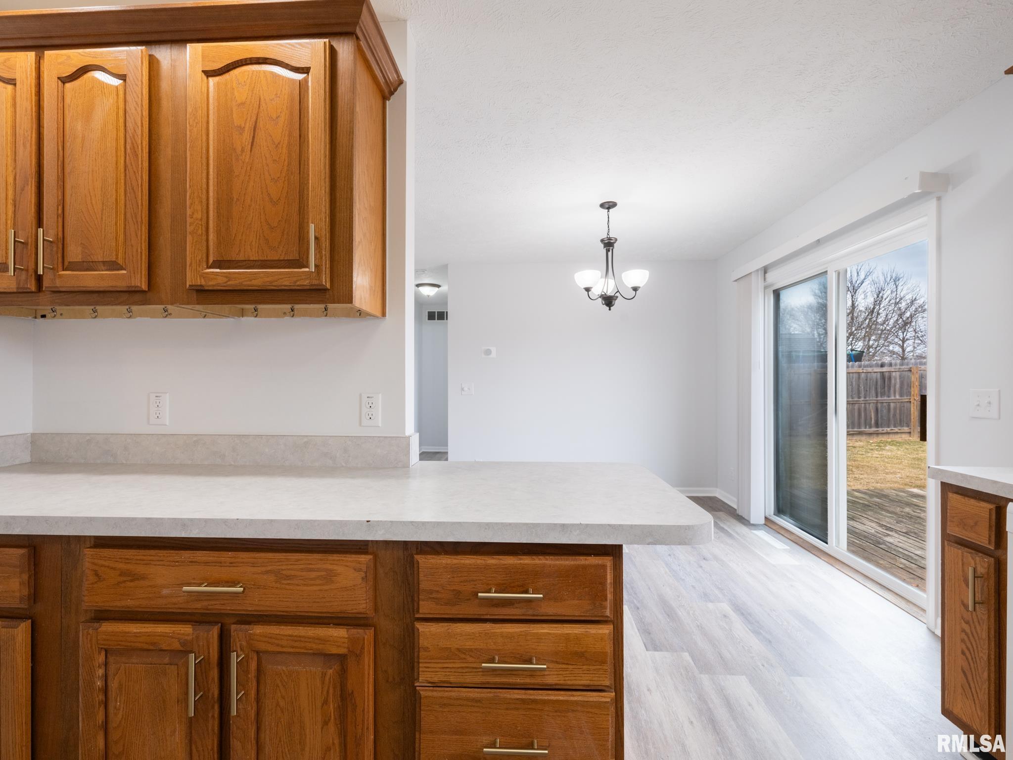 139 Cahokia Road Marquette Heights, IL 61554 - Photo 12 of 62