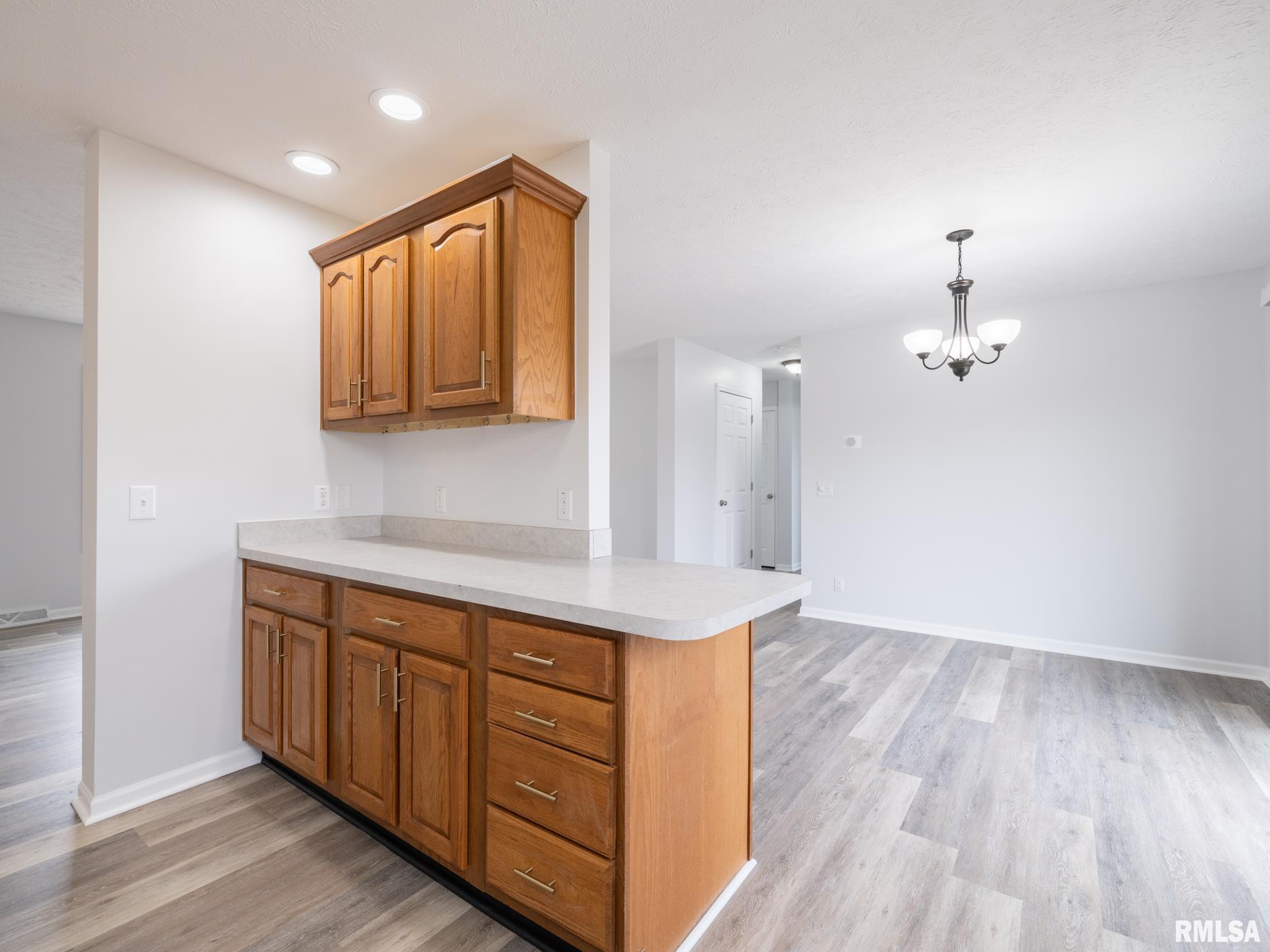 139 Cahokia Road Marquette Heights, IL 61554 - Photo 13 of 62