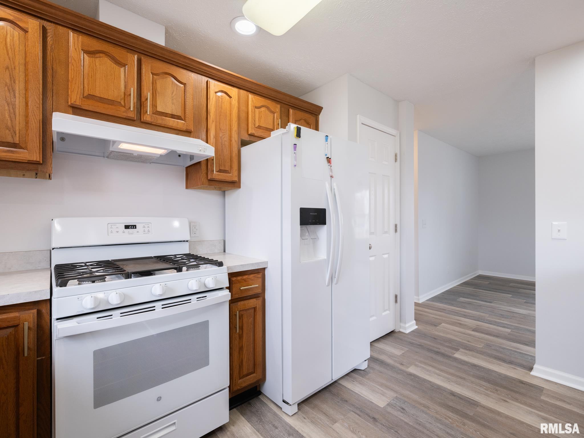 139 Cahokia Road Marquette Heights, IL 61554 - Photo 15 of 62