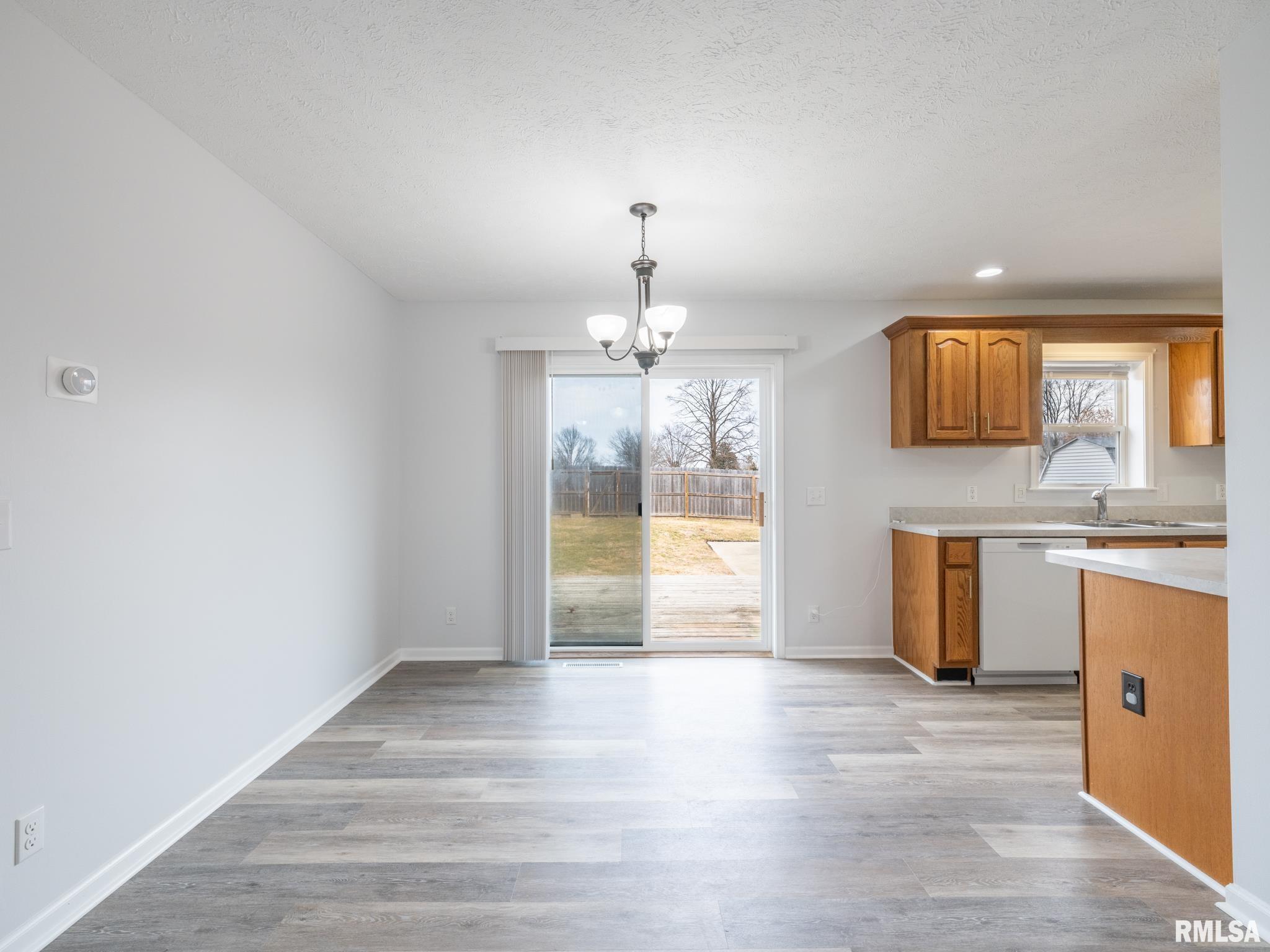 139 Cahokia Road Marquette Heights, IL 61554 - Photo 21 of 62