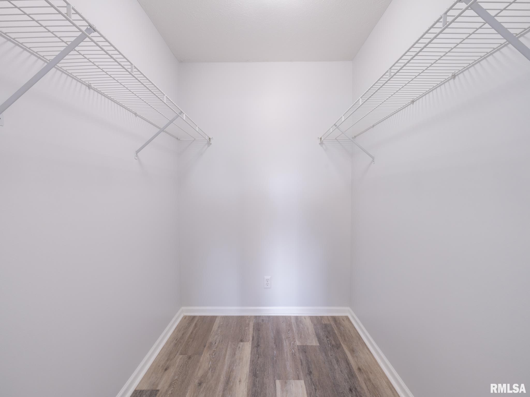 139 Cahokia Road Marquette Heights, IL 61554 - Photo 35 of 62