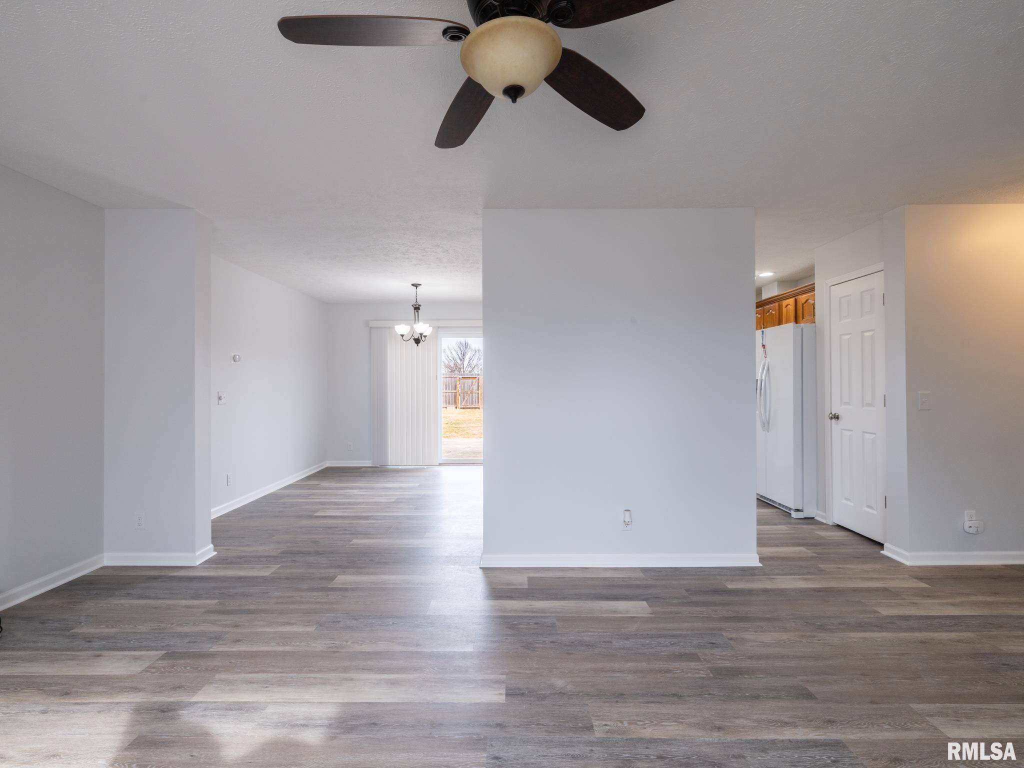 139 Cahokia Road Marquette Heights, IL 61554 - Photo 7 of 62