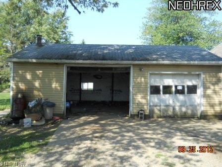 8216 Tower Road Seville, OH 44273 - Photo 3 of 10 garage