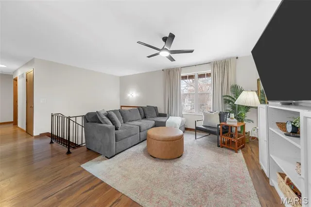 $350,000 | 553 Holland Avenue, St. Louis, MO 63119