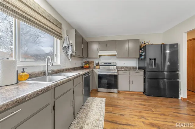 $350,000 | 553 Holland Avenue, St. Louis, MO 63119