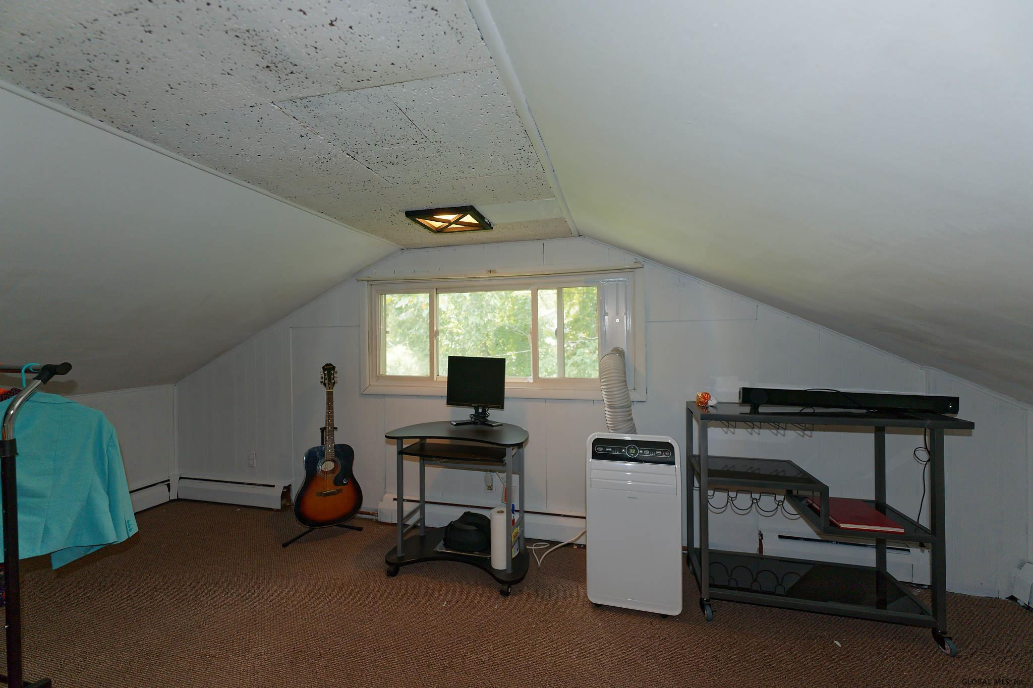 284 Church Road Guilderland, NY 12203 - Photo 17 of 44 Photo 17