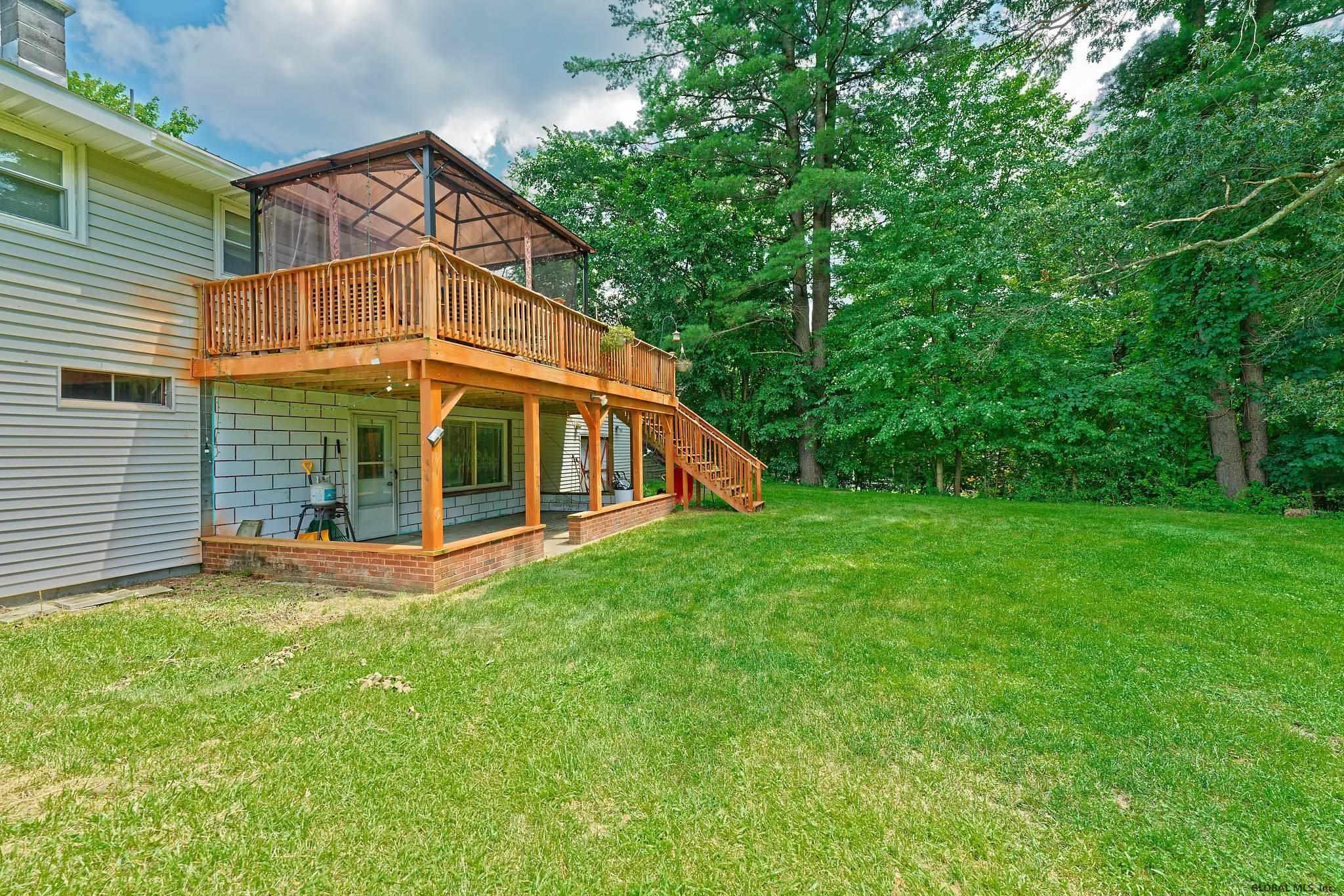284 Church Road Guilderland, NY 12203 - Photo 2 of 44 Photo 2