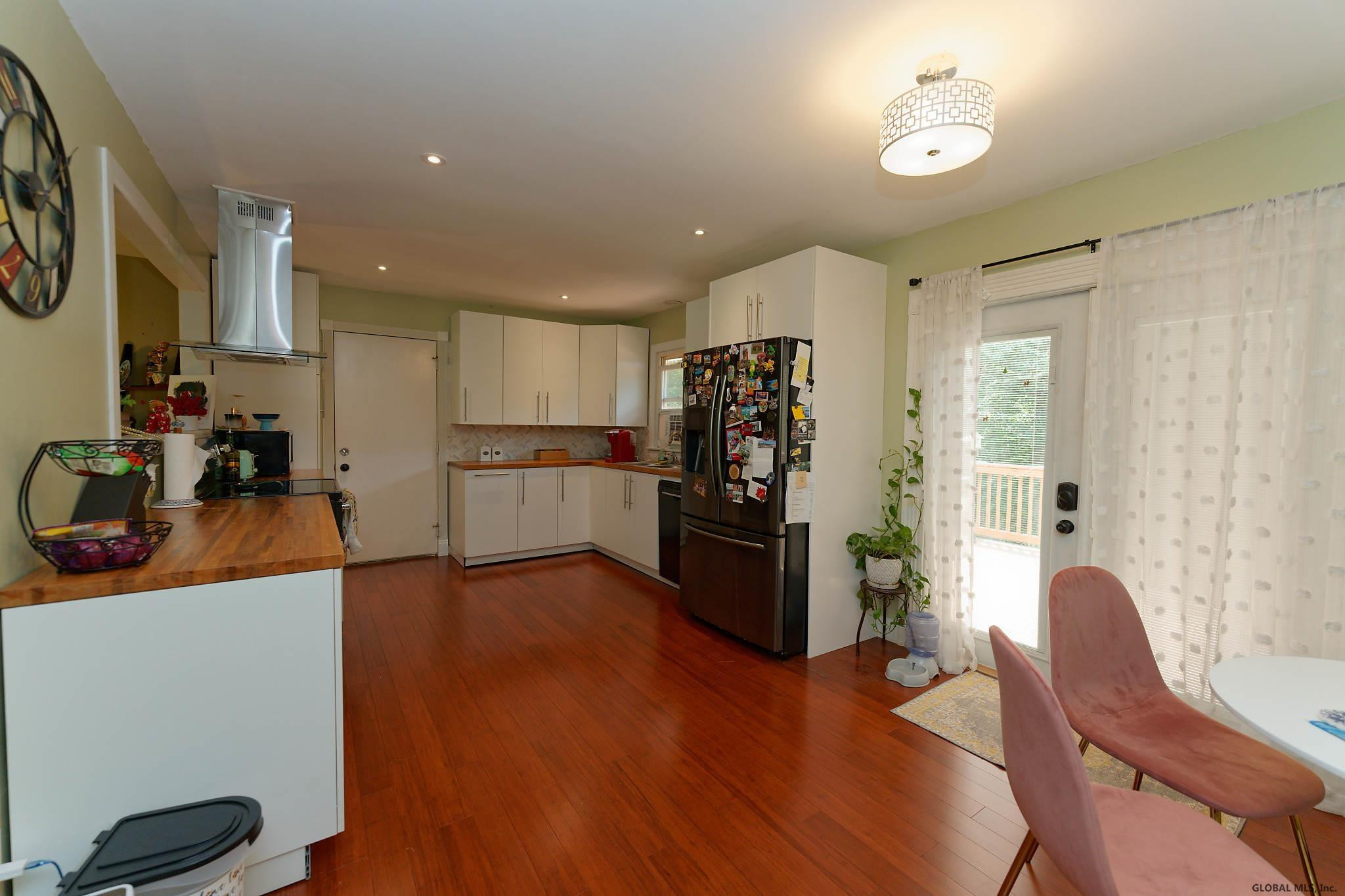 284 Church Road Guilderland, NY 12203 - Photo 9 of 44 Photo 9