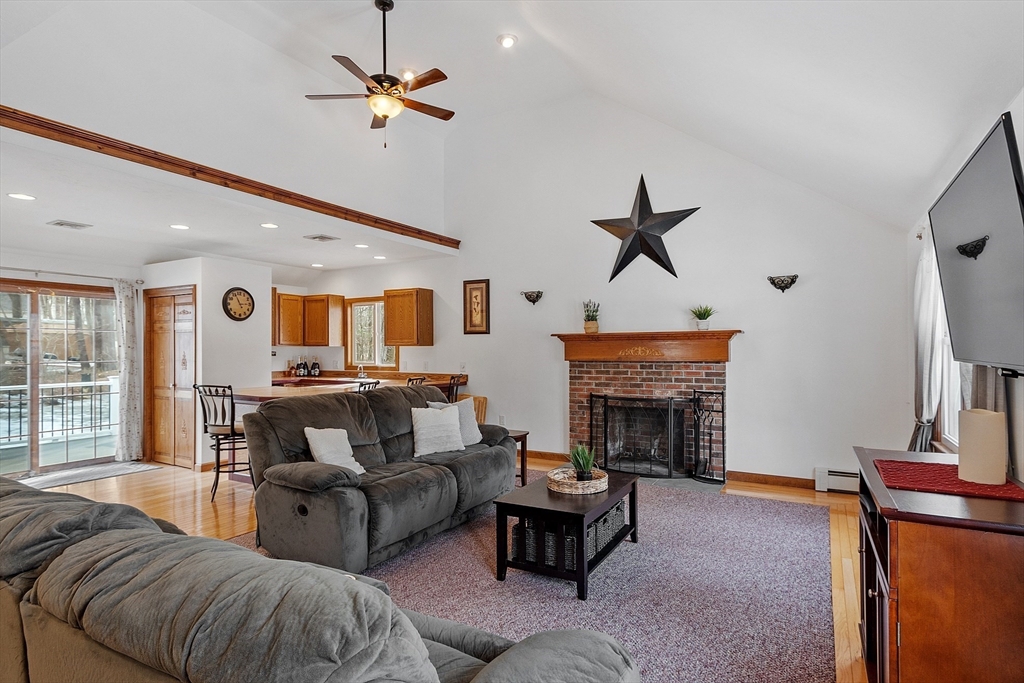 7 Spring Street Douglas, MA 01516 - Photo 13 of 28 Gallery Image 13