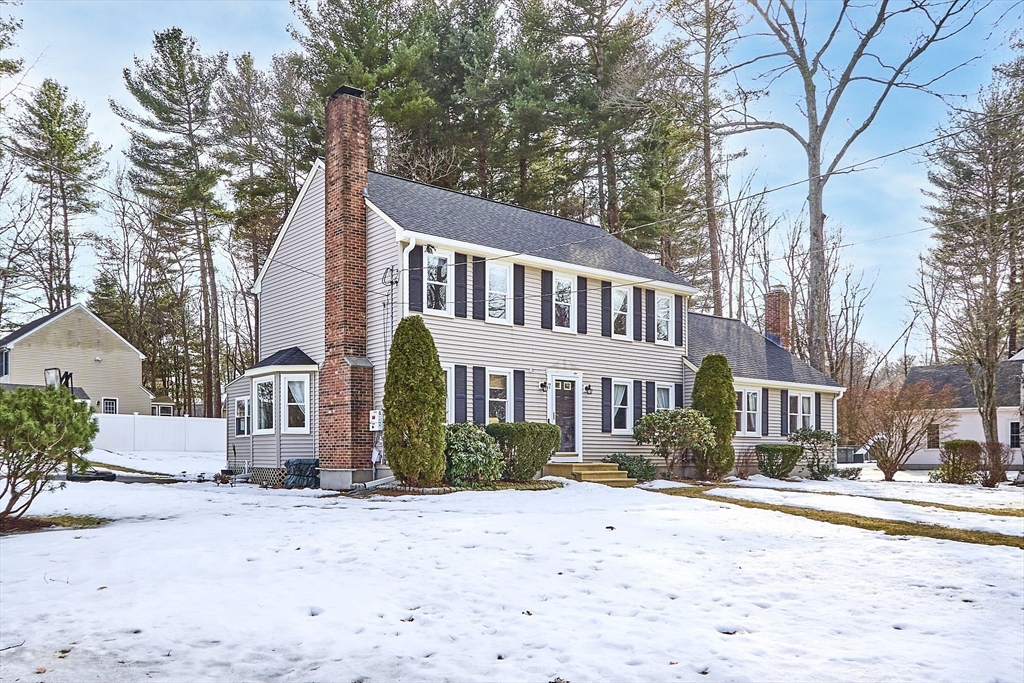 7 Spring Street Douglas, MA 01516 - Photo 2 of 28 Gallery Image 2