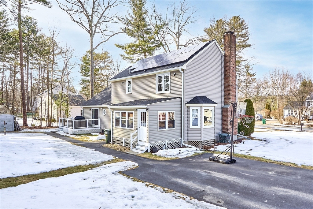7 Spring Street Douglas, MA 01516 - Photo 3 of 28 Gallery Image 3