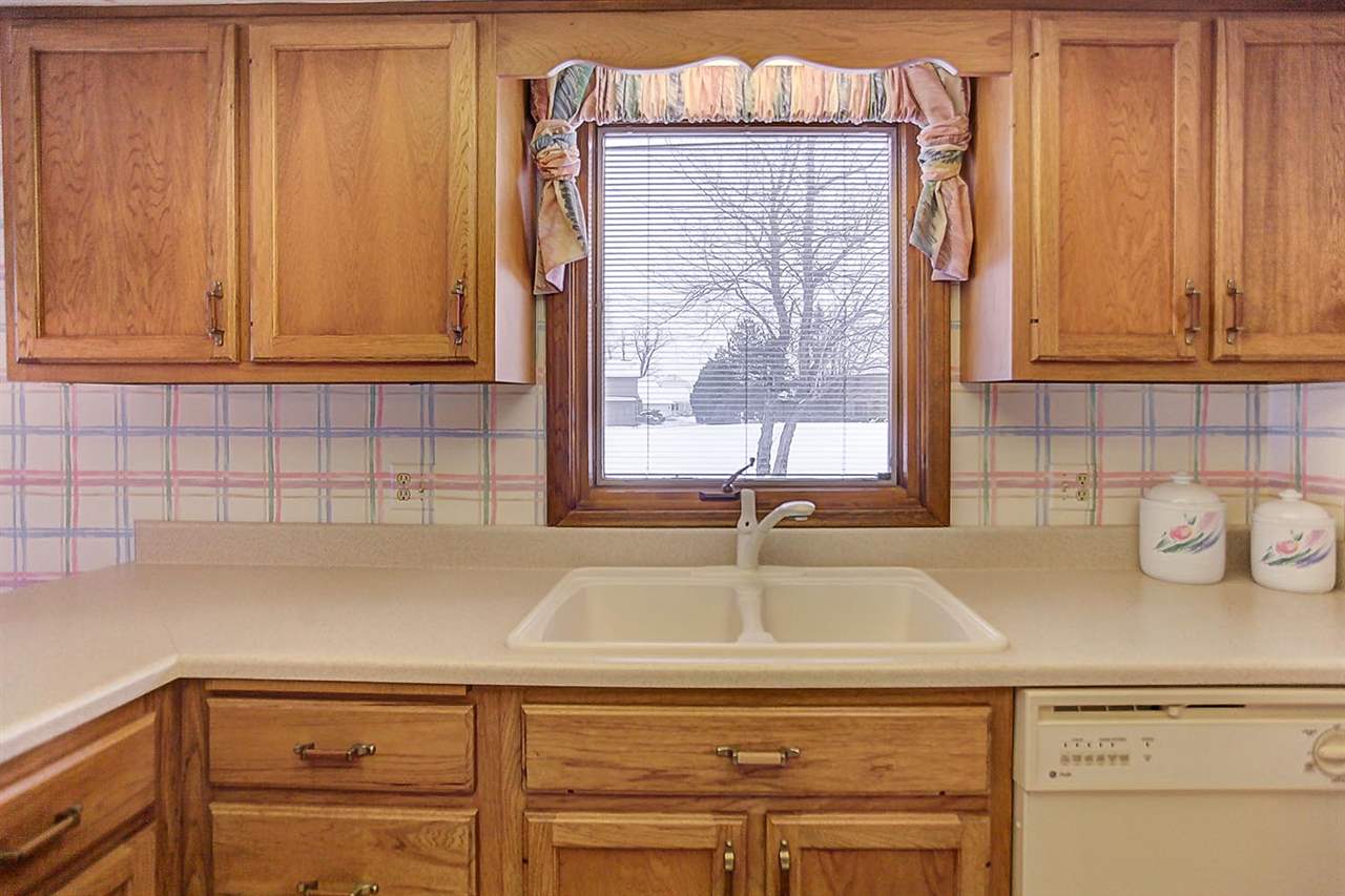4827 Crystal Ridge Cove Fort Wayne, IN 46835 - Photo 16 of 31 Gallery Image 16