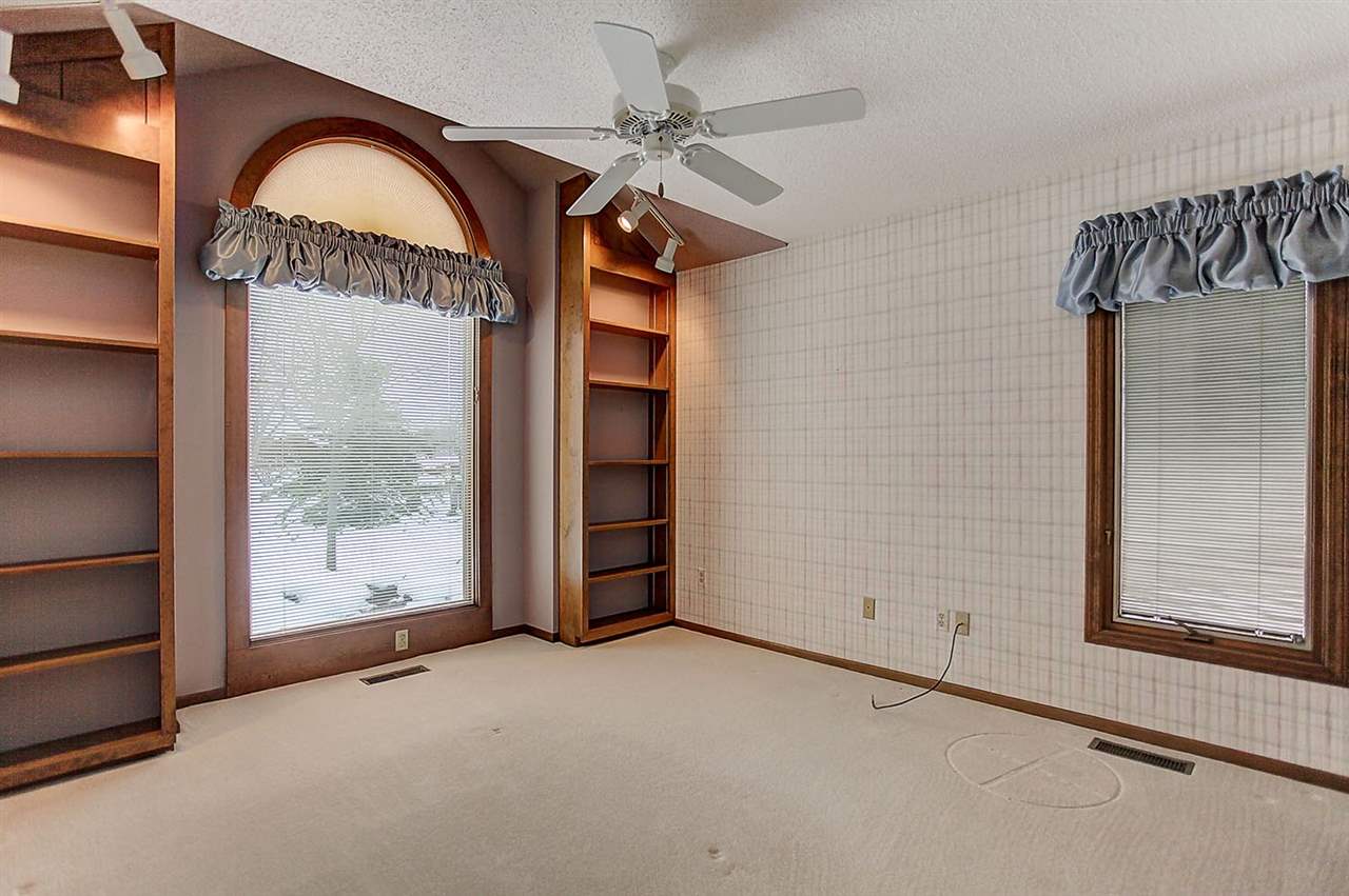 4827 Crystal Ridge Cove Fort Wayne, IN 46835 - Photo 5 of 31 Gallery Image 5