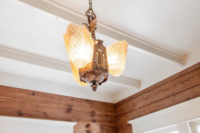 $544,000 | 208 North Rusk Street, Fayetteville, TX 78940