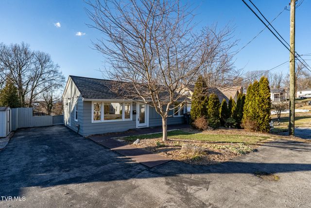 $230,000 | 2904 Ashley Street, Kingsport, TN 37664