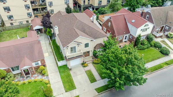 $1,399,000 | 40 East Penn Street, Long Beach, NY 11561