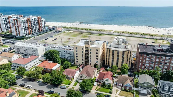 $1,399,000 | 40 East Penn Street, Long Beach, NY 11561