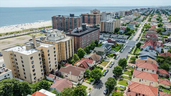 $1,399,000 | 40 East Penn Street, Long Beach, NY 11561