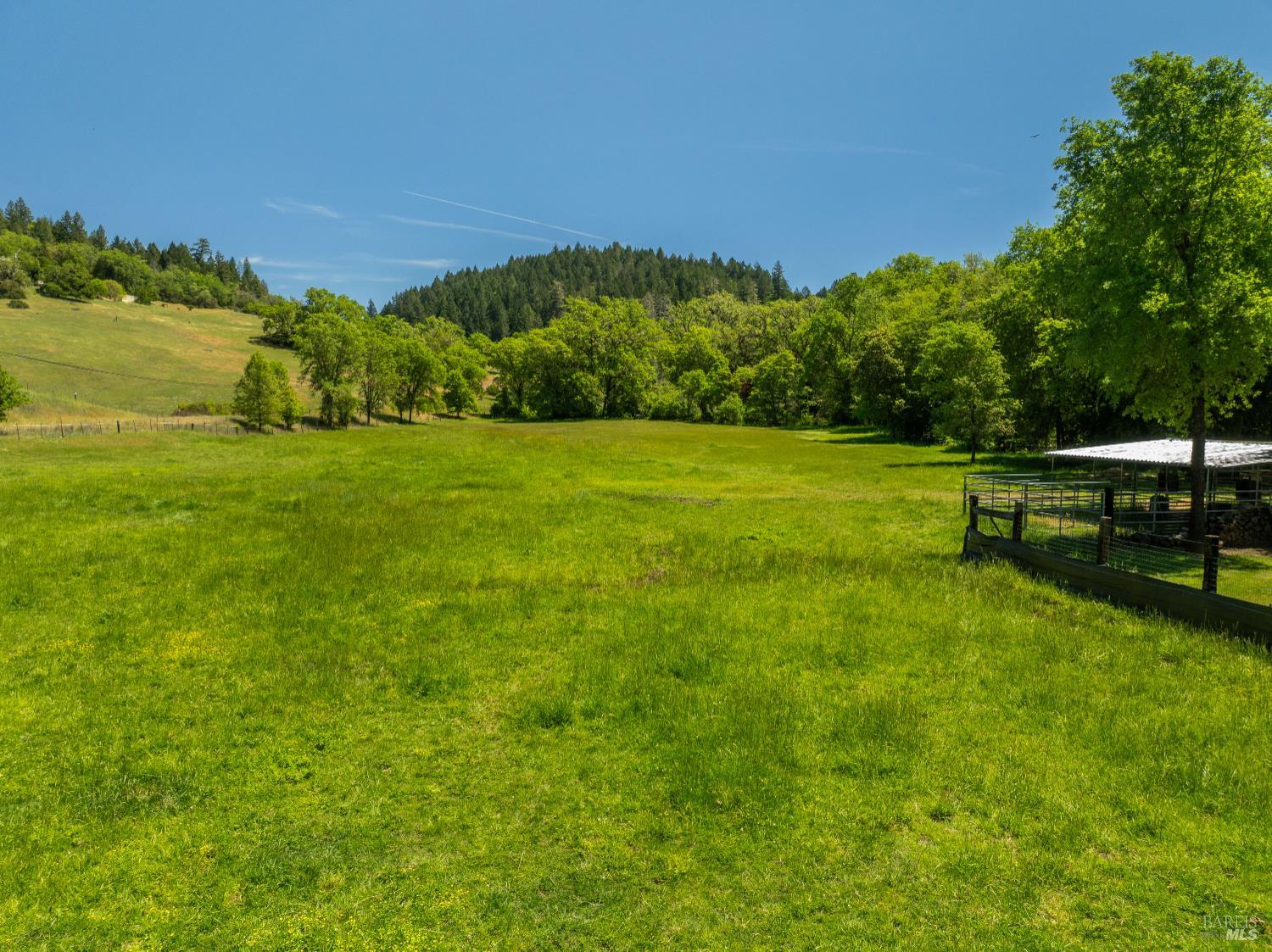 3901 Canyon Road Willits, CA 95490 - Photo 20 of 35 a view of an outdoor space and a yard