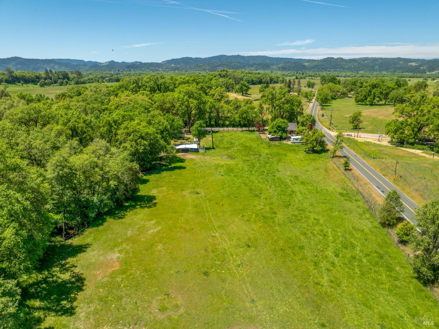 3901 Canyon Road Willits, CA 95490 - Photo 27 of 35 a view of an outdoor space and a yard