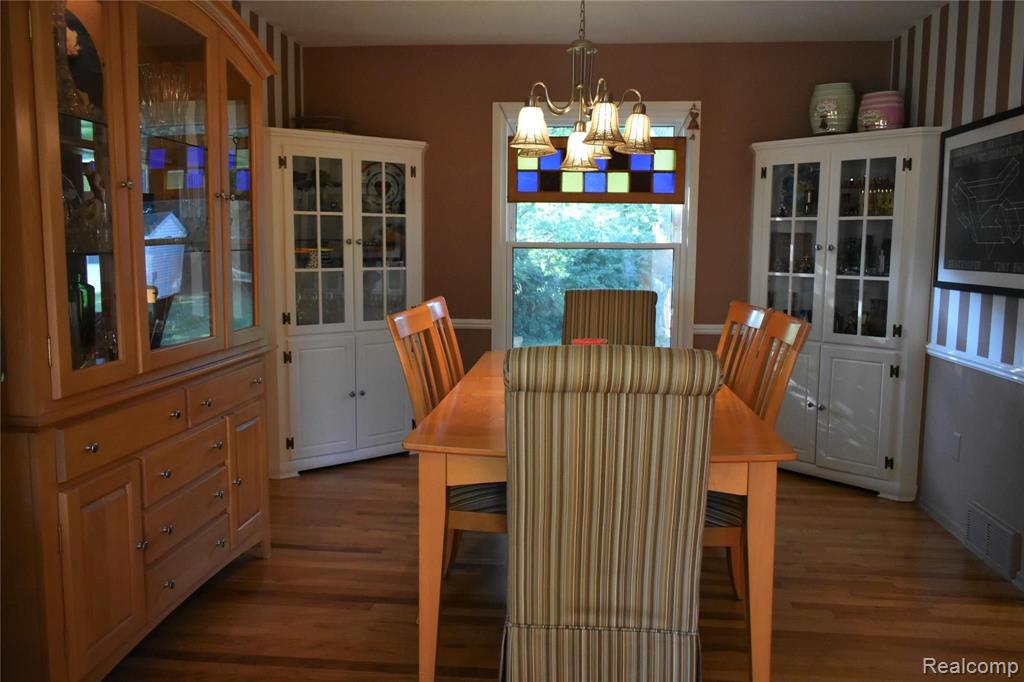 31161 Old Stage Road Beverly Hills, MI 48025 - Photo 19 of 32