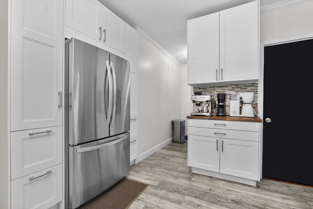 46 Shears Street Wrentham, MA 02093 - Photo 6 of 28 Gallery Image 6