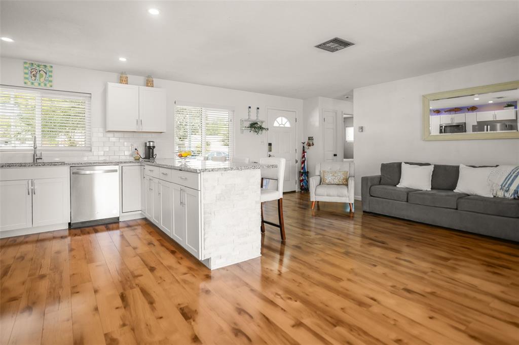 1218 Lazy Lake Road East Dunedin, FL 34698 - Photo 13 of 58
