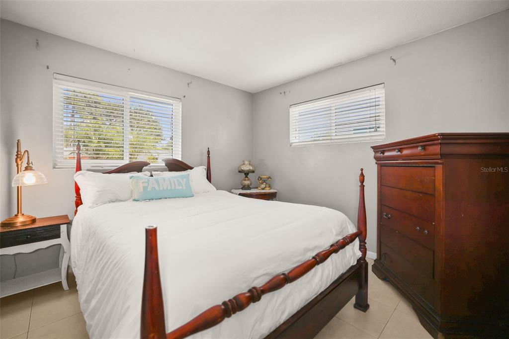 1218 Lazy Lake Road East Dunedin, FL 34698 - Photo 19 of 58