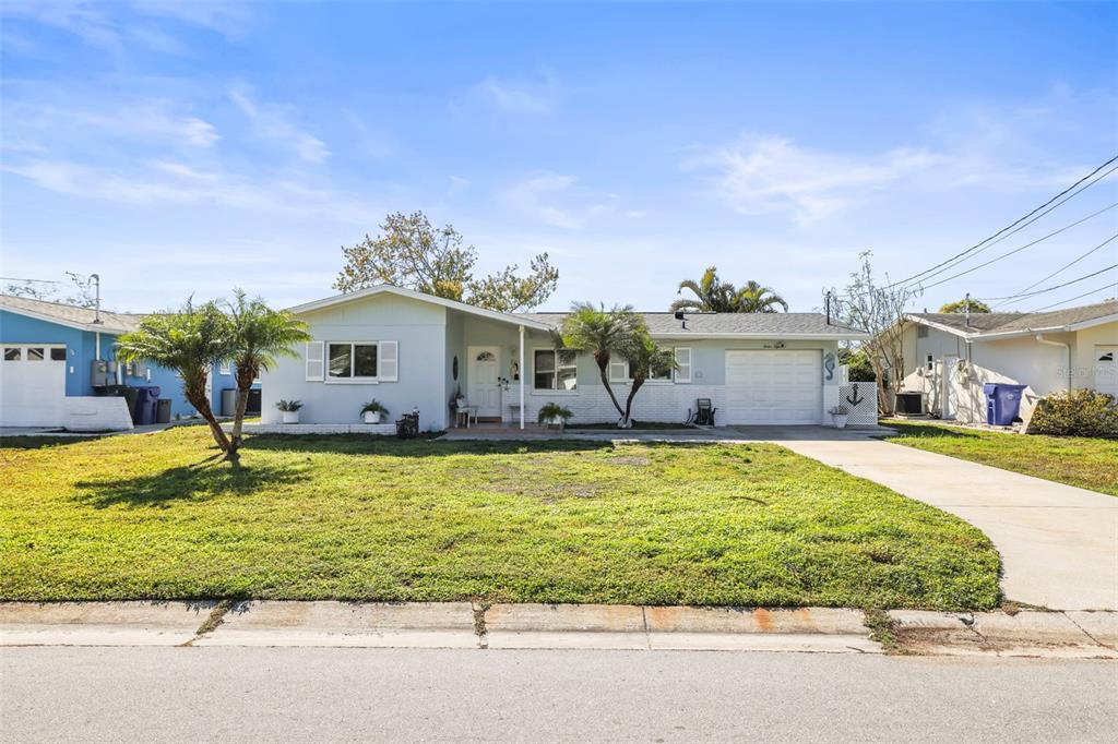 1218 Lazy Lake Road East Dunedin, FL 34698 - Photo 32 of 58