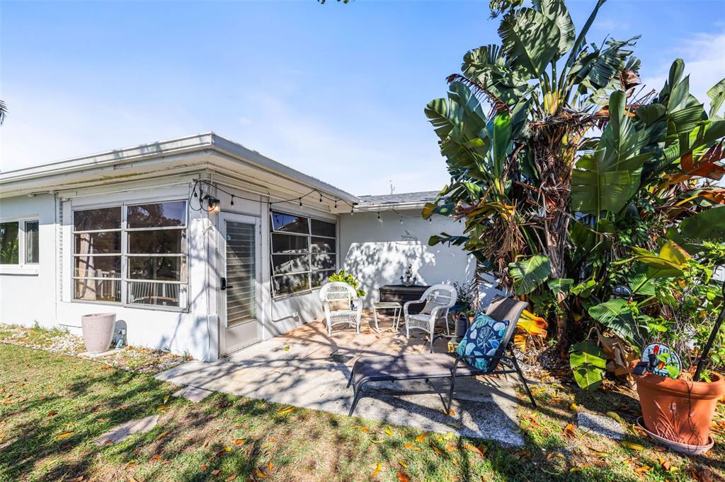 1218 Lazy Lake Road East Dunedin, FL 34698 - Photo 36 of 58