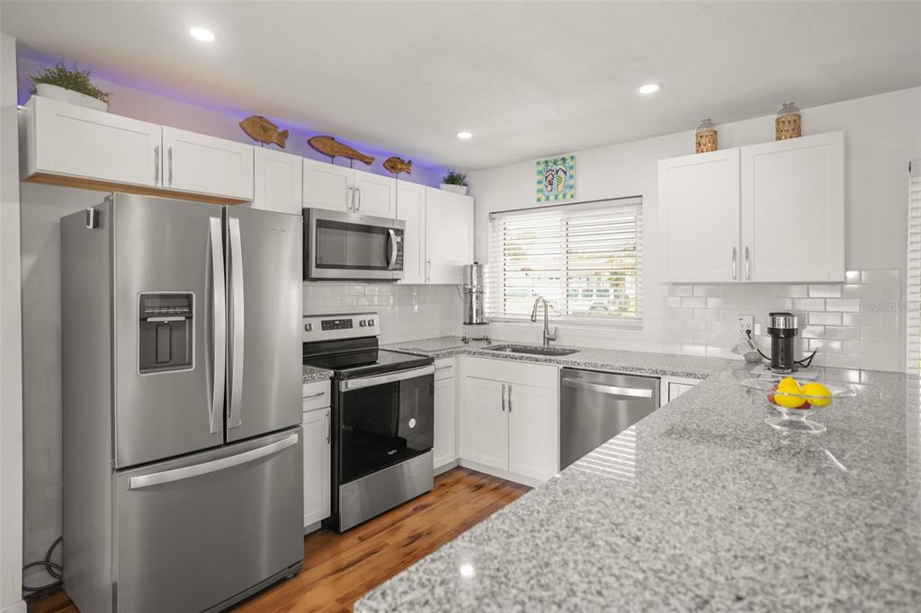 1218 Lazy Lake Road East Dunedin, FL 34698 - Photo 8 of 58