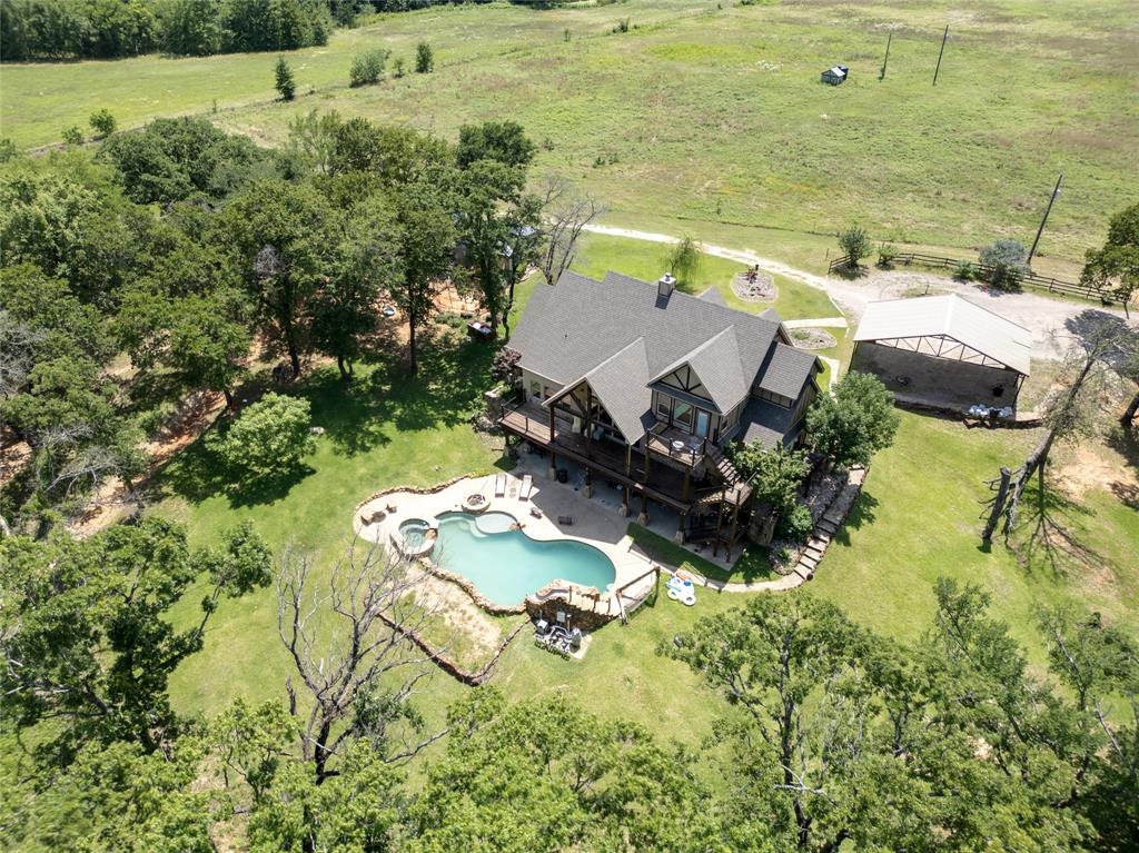 1510 Hawkins Road Whitesboro, TX 76273 - Photo 6 of 40