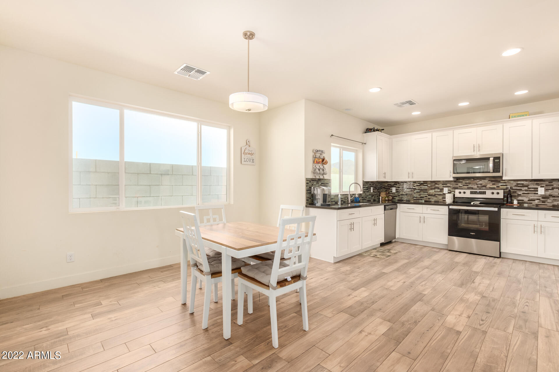 705 East Highline Canal Road Phoenix, AZ 85042 - Photo 11 of 31 12-Highline Canal
