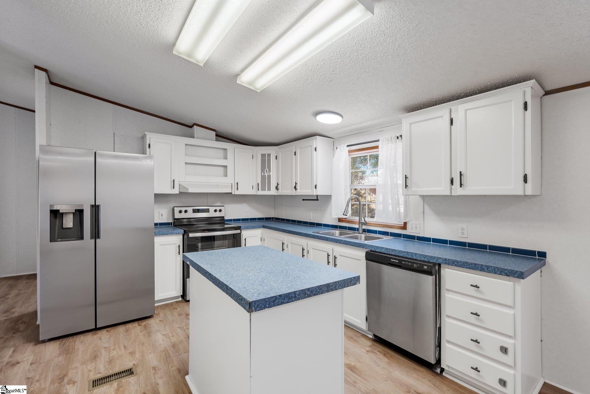 115 Bass Tumblin Road Gray Court, SC 29645 - Photo 11 of 37