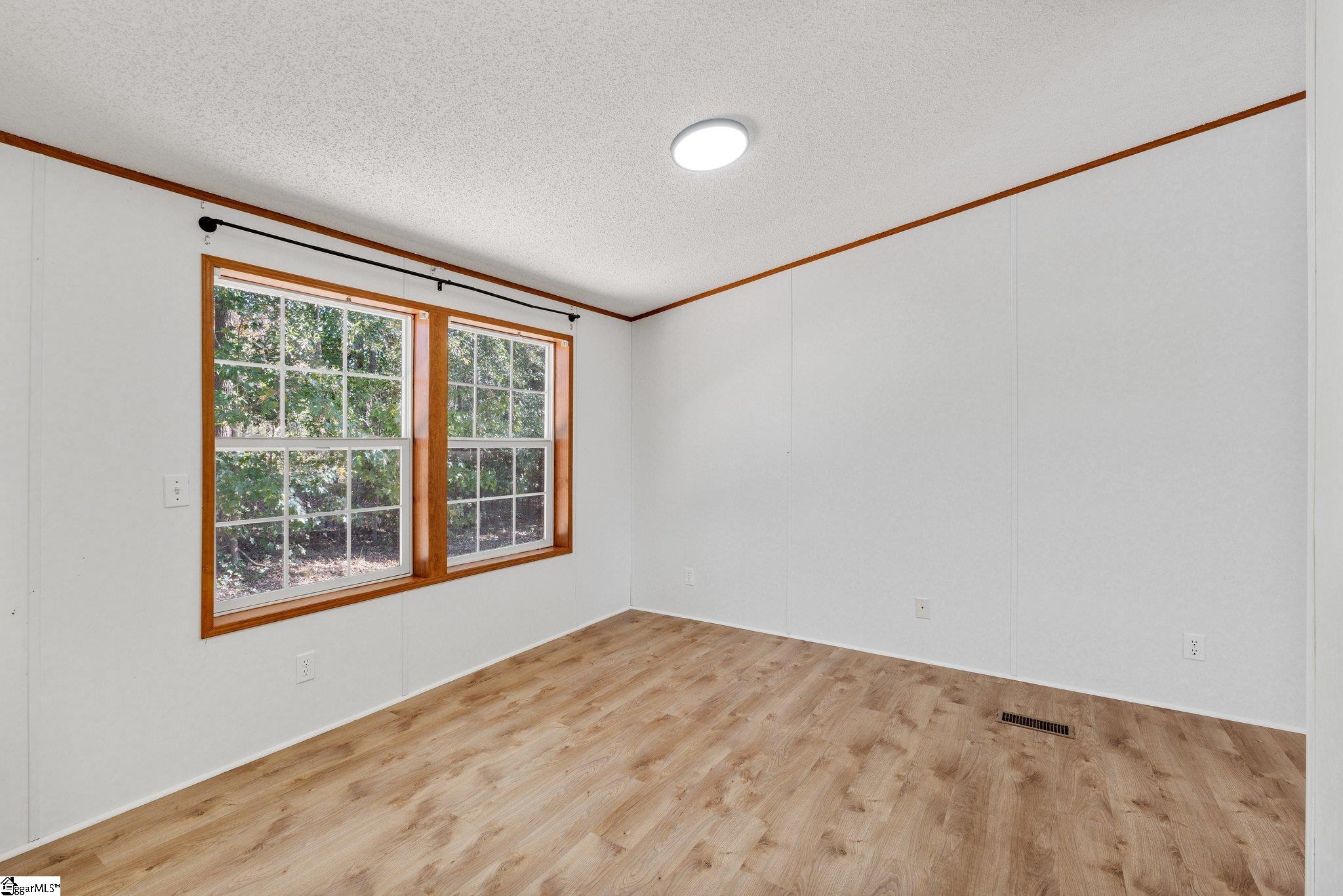 115 Bass Tumblin Road Gray Court, SC 29645 - Photo 8 of 37