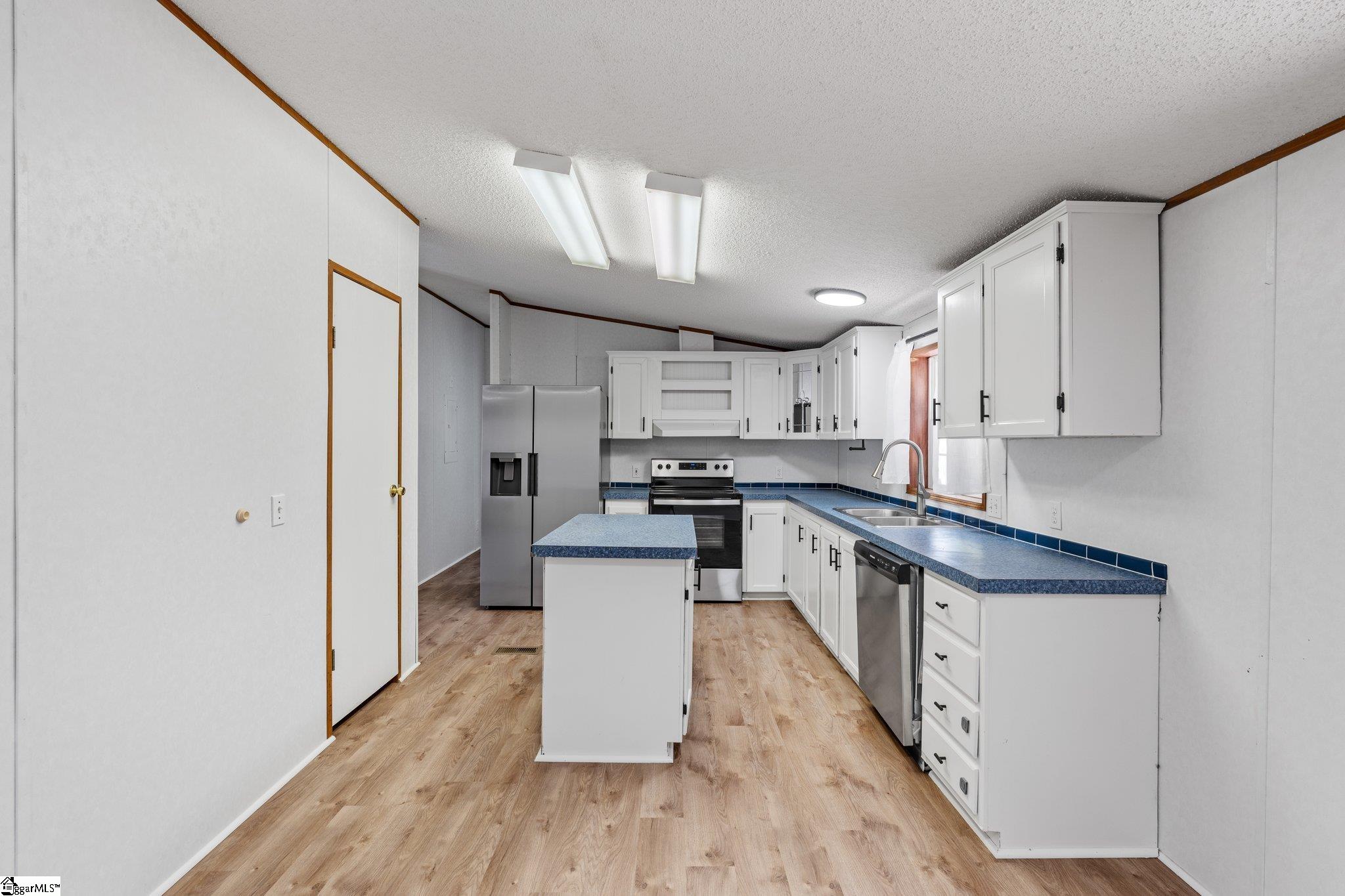 115 Bass Tumblin Road Gray Court, SC 29645 - Photo 10 of 37