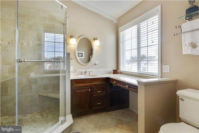 8705 Riverscape Court Odenton, MD 21113 - Photo 19 of 30 Bath (Master)