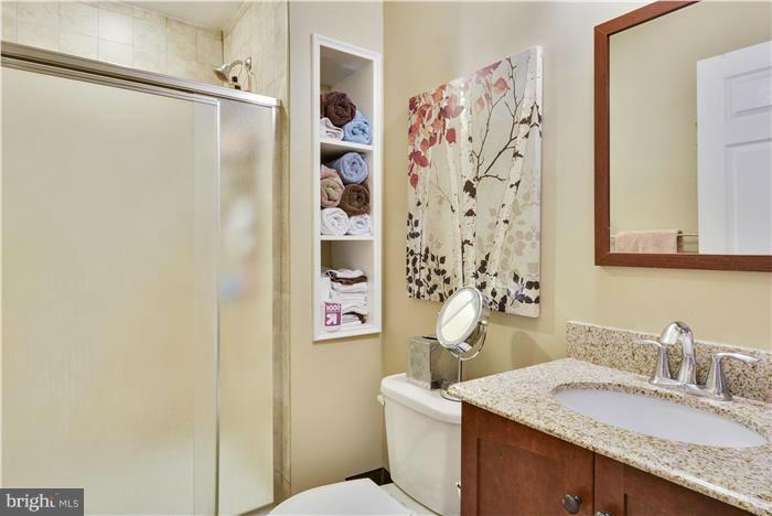 8705 Riverscape Court Odenton, MD 21113 - Photo 8 of 30 Bath