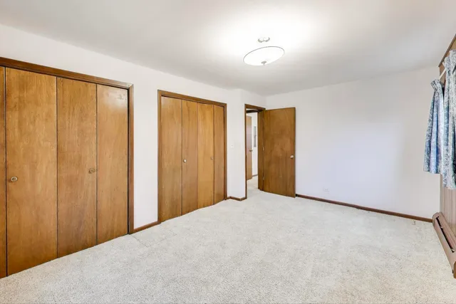 a view of a livingroom with an entryway