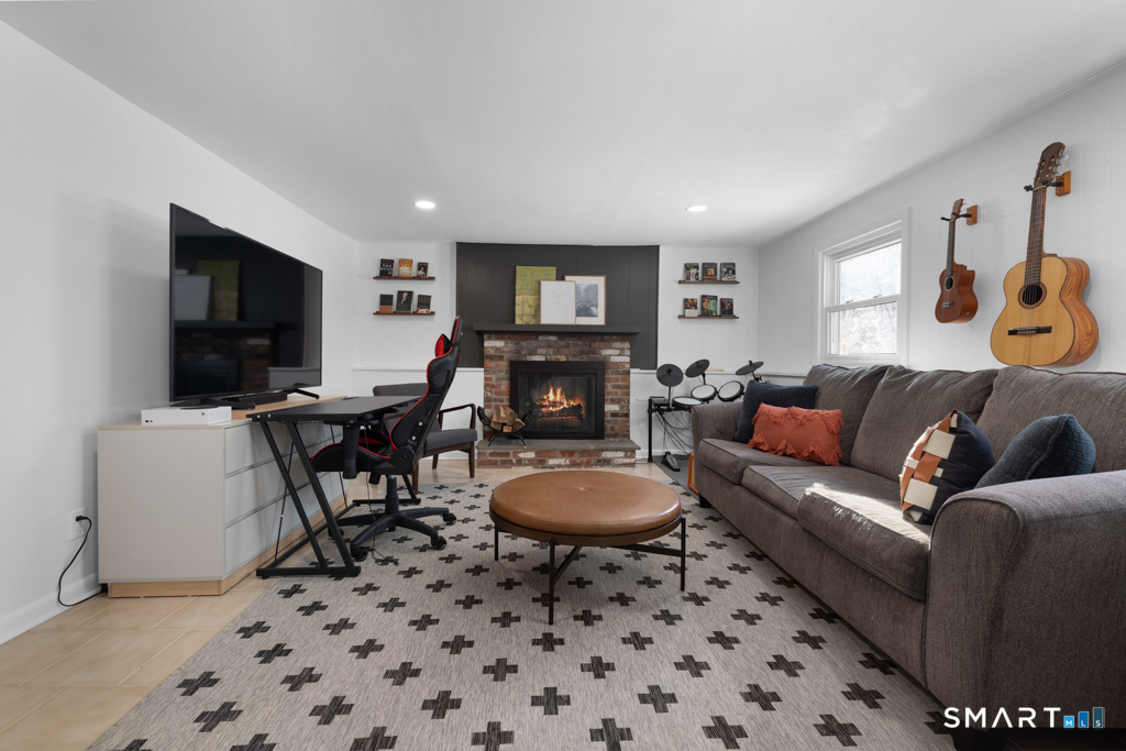 25 Arrowhead Road Wilton, CT 06897 - Photo 18 of 30