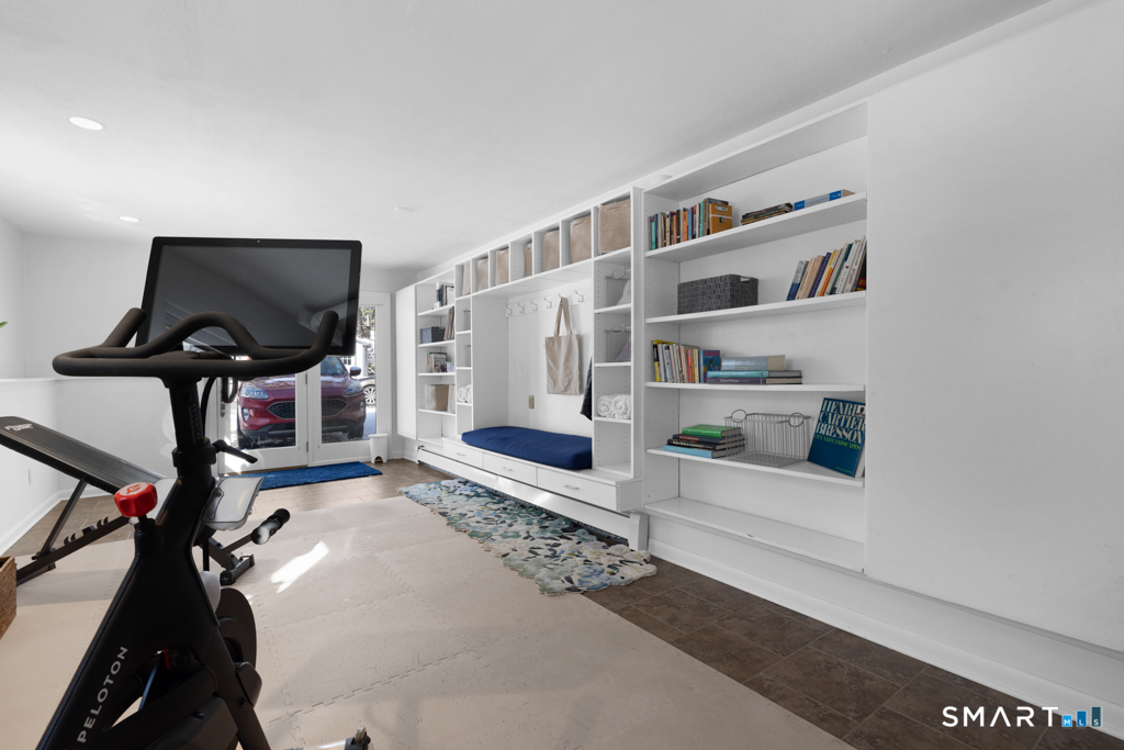 25 Arrowhead Road Wilton, CT 06897 - Photo 21 of 30 Gym / Den