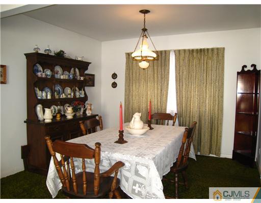 9 June Way Middlesex, NJ 08846 - Photo 5 of 13 Gallery Image 5