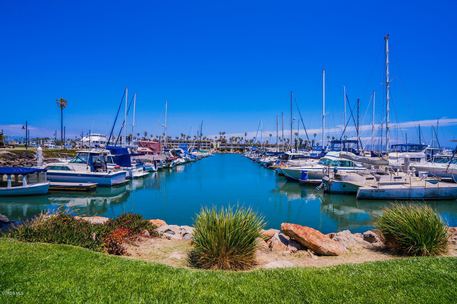 3650 Sunset Ln Oxnard CA 93035-large-001