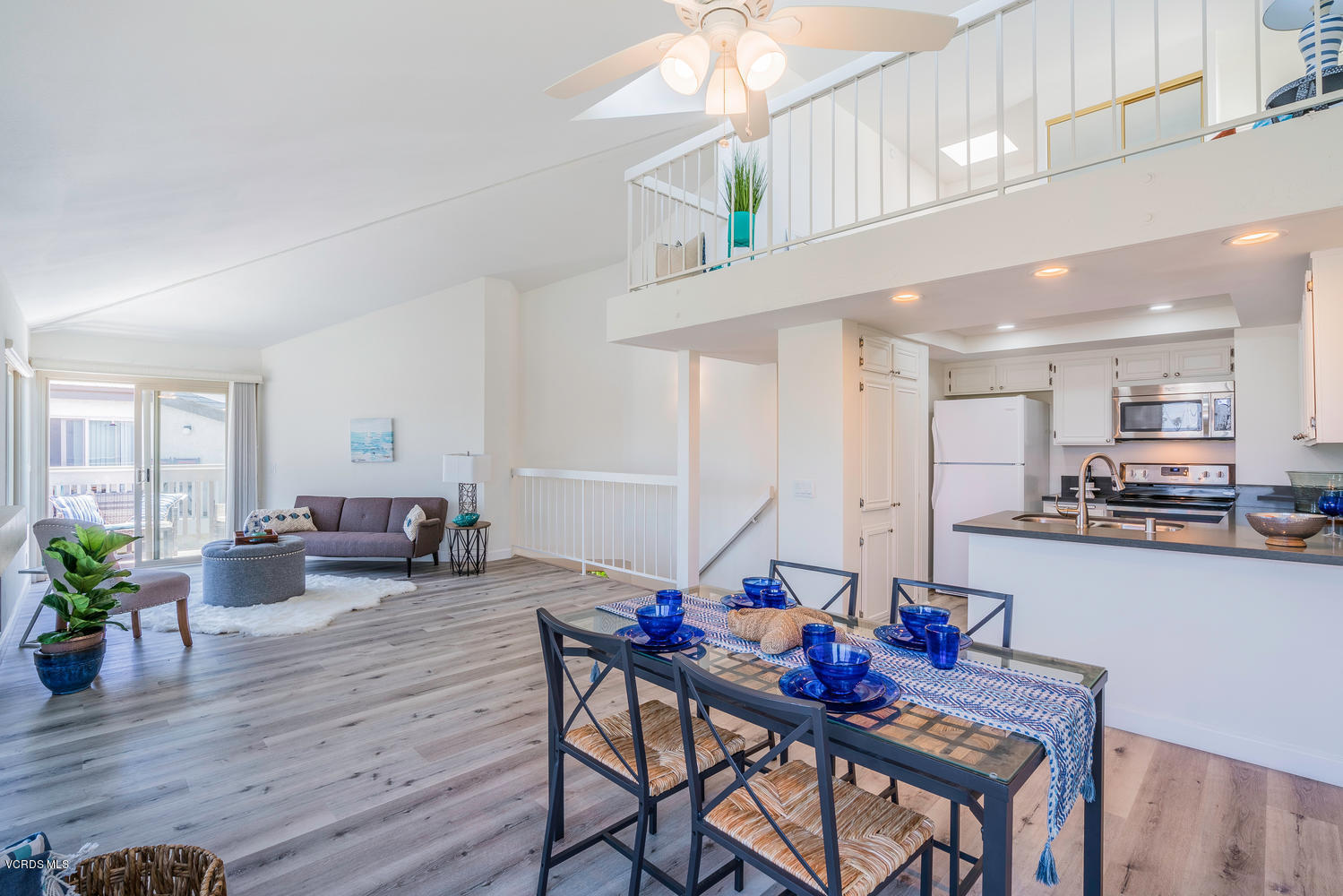 3650 Sunset Lane Oxnard, CA 93035 - Photo 13 of 39 3650 Sunset Ln Oxnard CA 93035-large-013