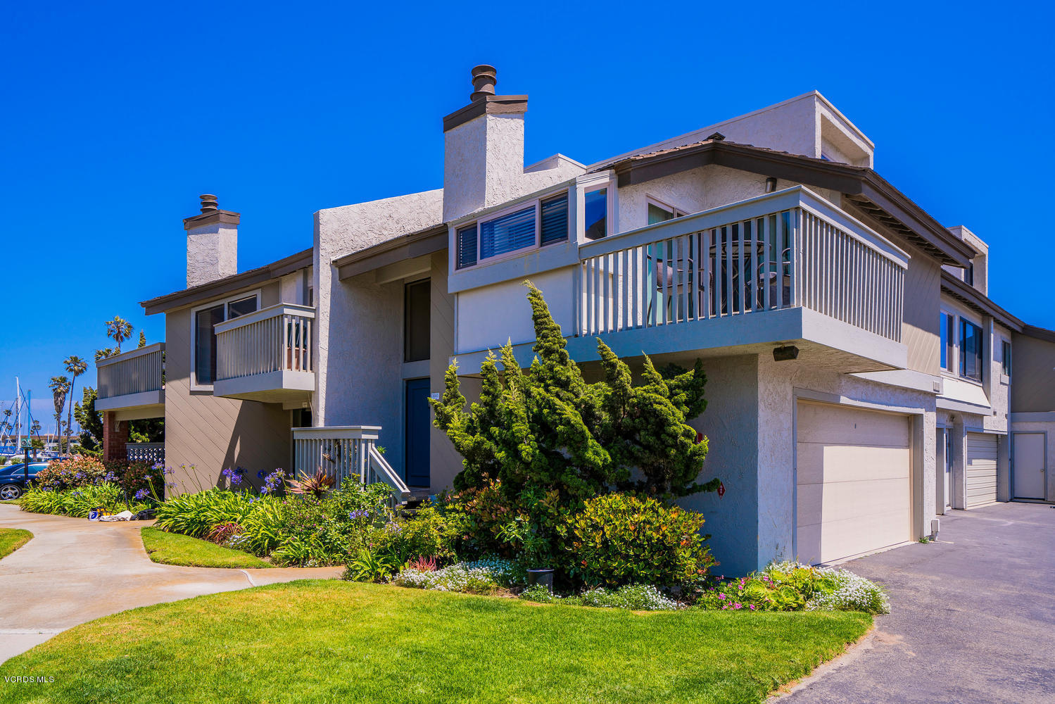 3650 Sunset Lane Oxnard, CA 93035 - Photo 3 of 39 3650 Sunset Ln Oxnard CA 93035-large-003