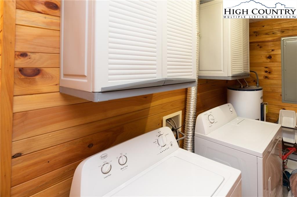 6218 Junaluska Road Boone, NC 28607 - Photo 29 of 33 a utility room with dryer and washer