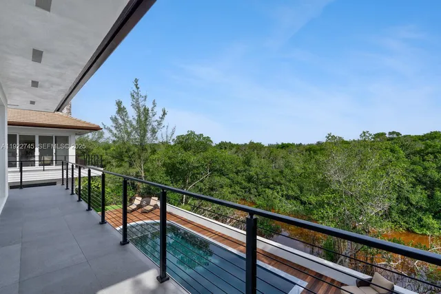 $5,990,000 | 325 Campana Avenue, Coral Gables, FL 33156